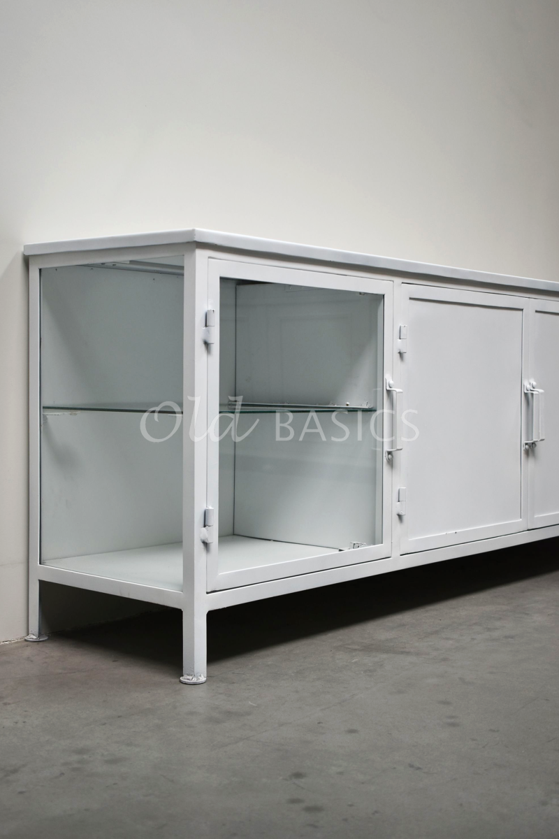 Detail van Dressoir Lounge Blanc, wit, materiaal staal